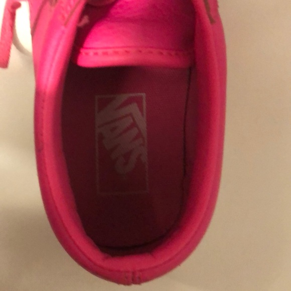 Pink classic vans. - Picture 2 of 4